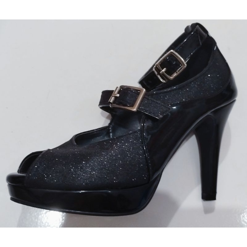 Sepatu Pesta Yongki Komaladi Wanita Heel Mewah Elegan Cantik