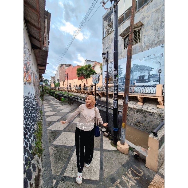 Celana Kulot list putih Jumbo