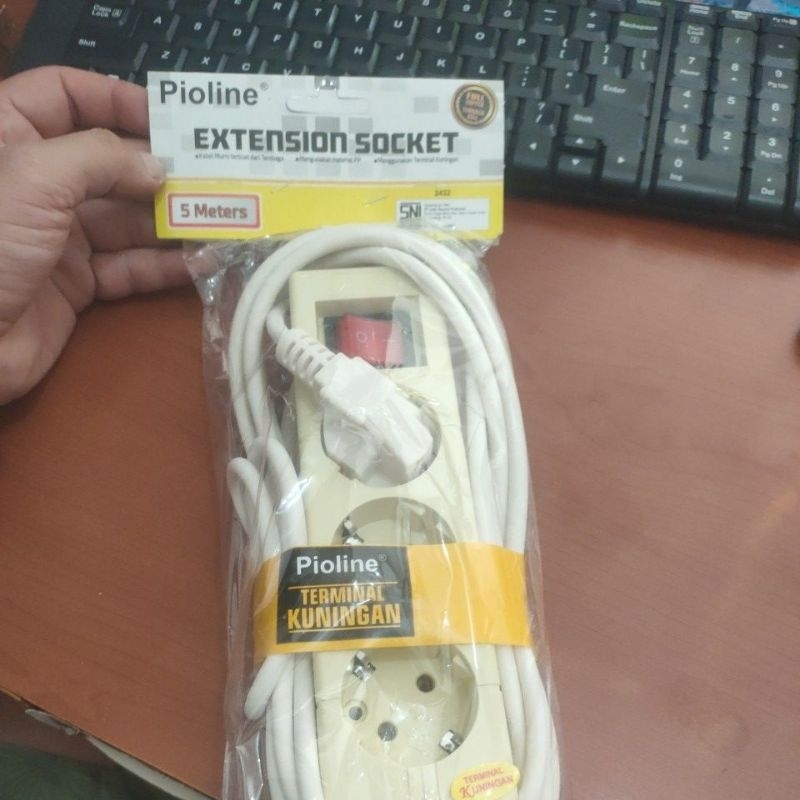 colokan kabel,lobang 3 panjang 5 meter