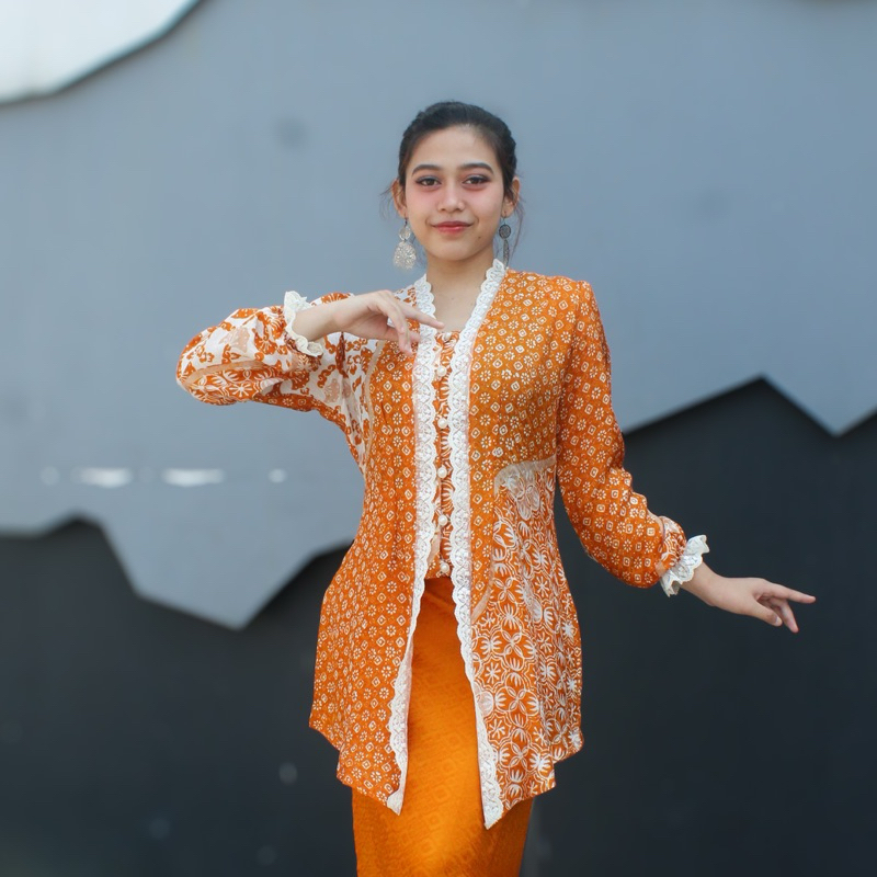 BANIS Kutu Baru Viscose Batik Kebaya Modern