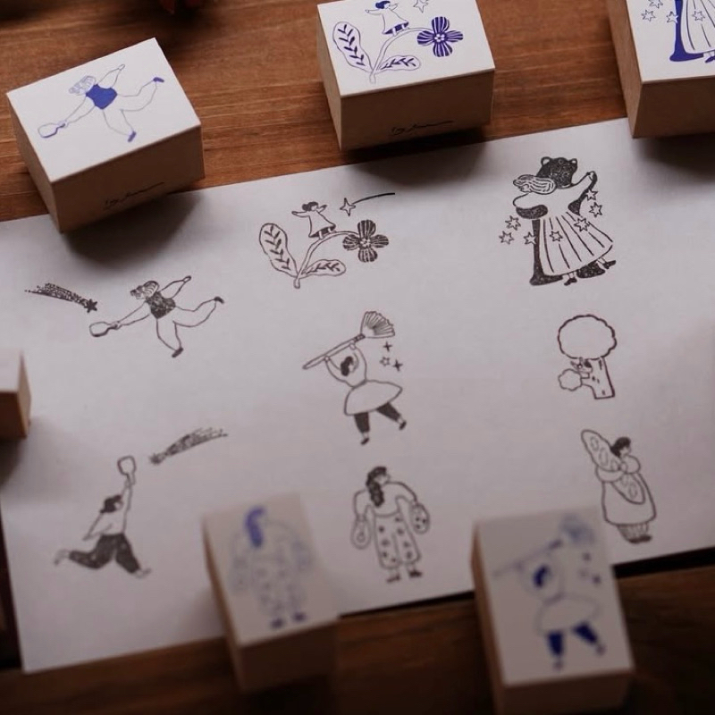 

Ivy Snow Rubber Stamp - shooting star . dancing with a bear . flower walk . cleaning . bread day . hey . shopping