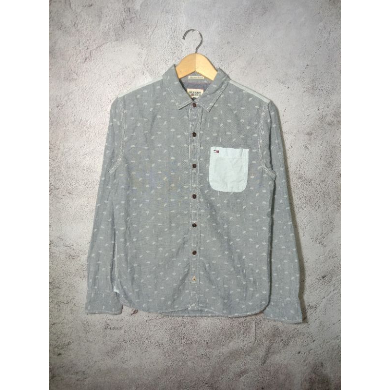 Kemeja Tommy Hilfiger