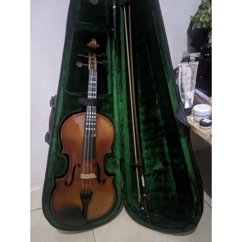 Biola Skylark Mv005 4/4 bekas