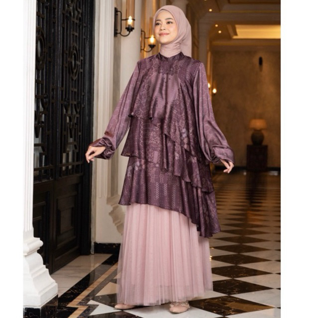 Lavish Tunic Maroon by Heylocal Preloved