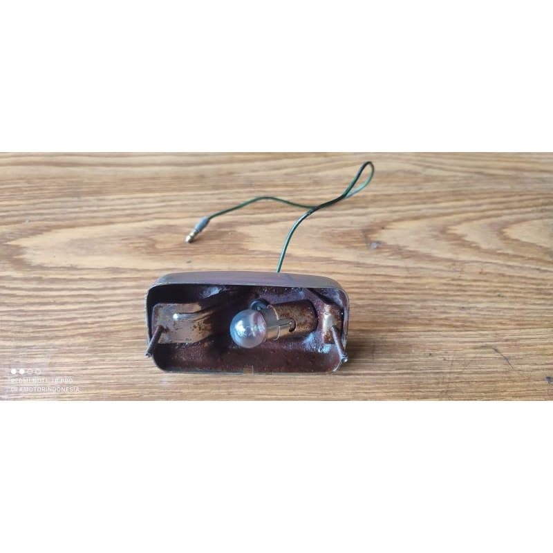 Cangkang lampu sen Yamaha v80 original/lampu sein Yamaha v80 original/cangkang lampu riting Yamaha v