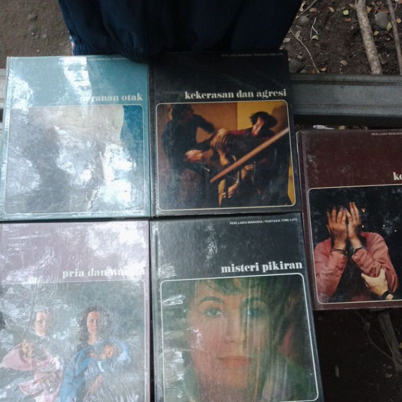 Peri laku Manusia/ pustaka time-life