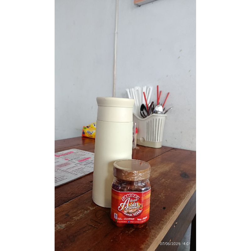 

sambel ikan asin mak icha