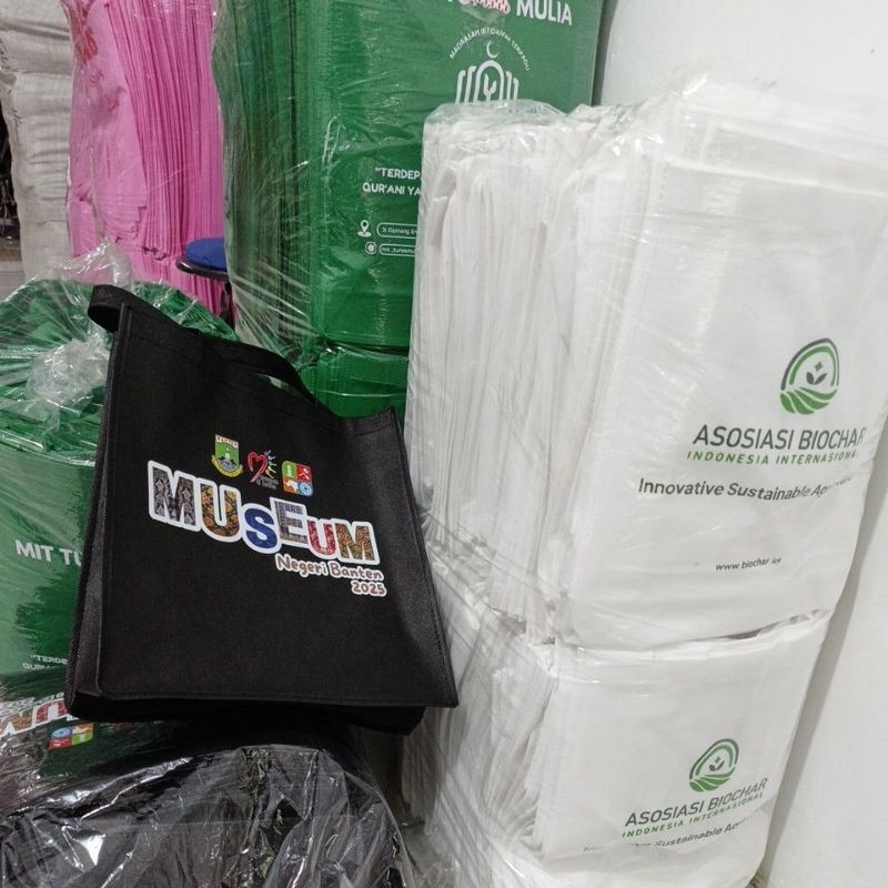 

Goodie Bag Jahit Po Bahan 100Gsm