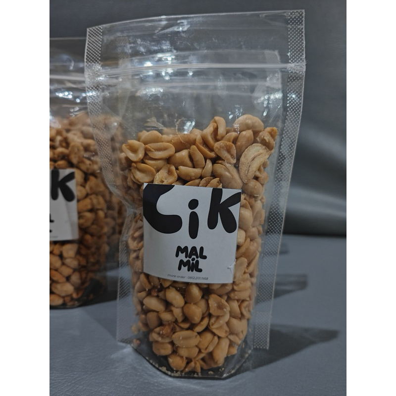 

Kacang Asin Bawang Putih Homemade by cik mal mil