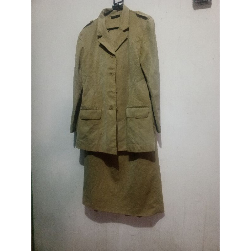 preloved seragam PNS / seragam kantor / khaki / hansip / linmas / setelan kantor 15.000