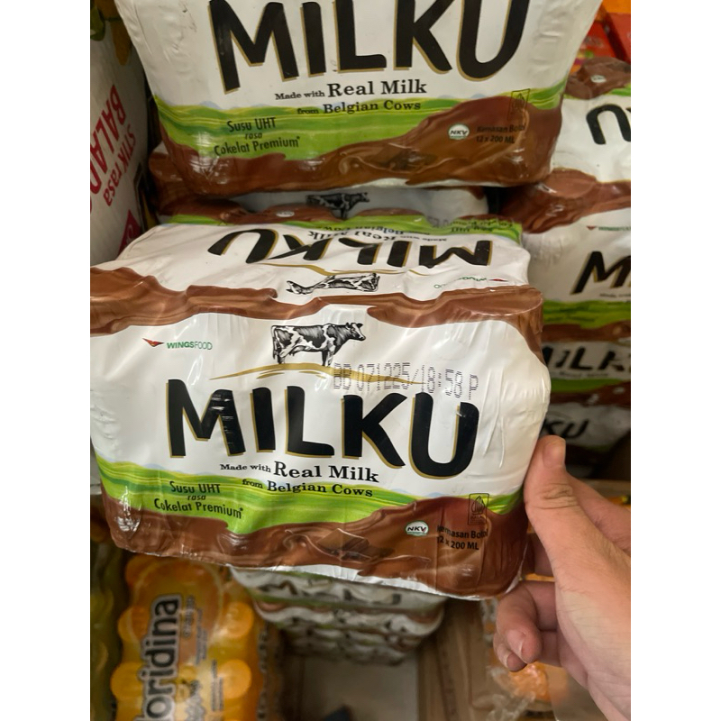 

Susu UHT Milku 1 pack isi 12 botol