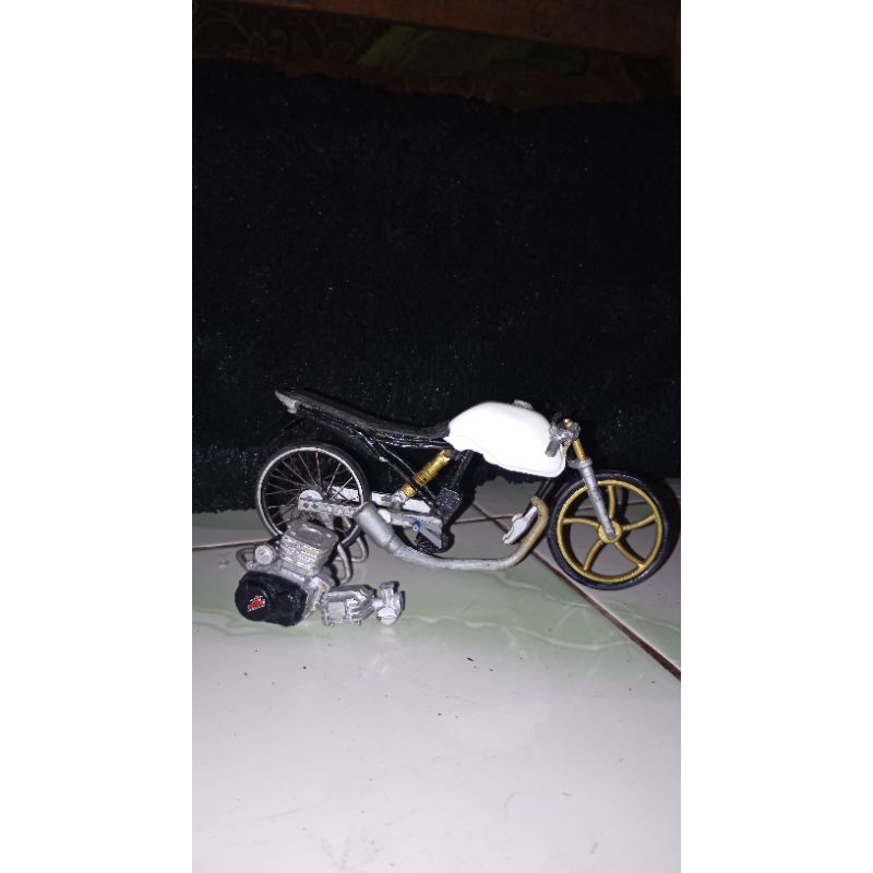 miniatur motor Tiger 2000