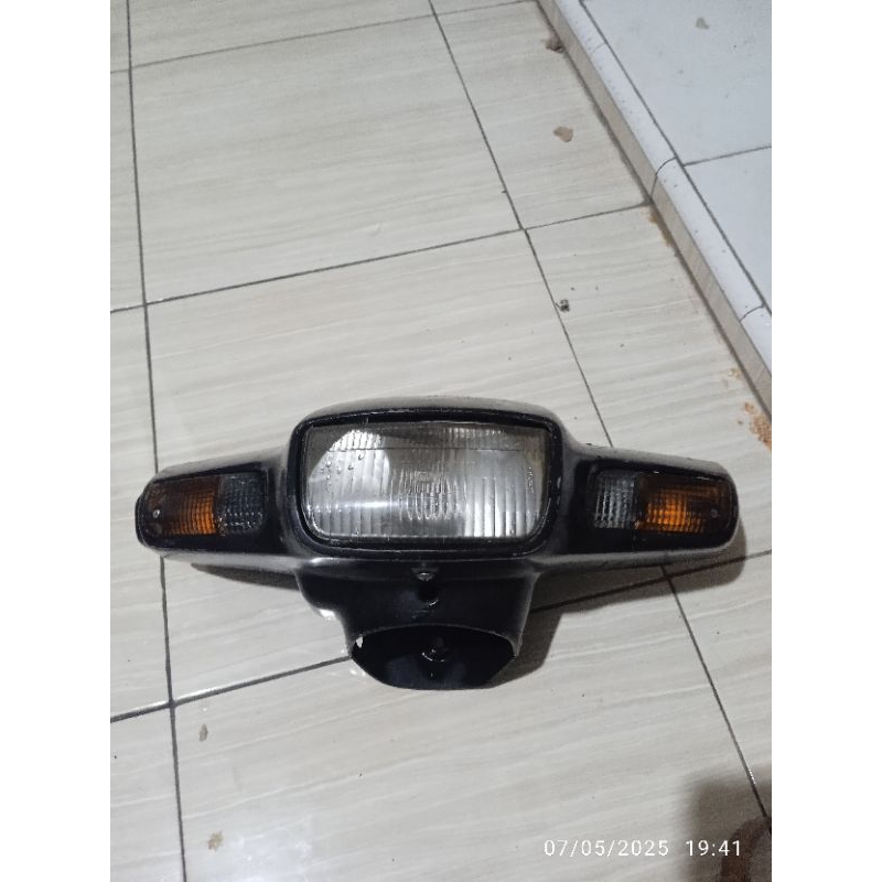 batok depan atas set lampu Honda grand second original kondisi layak pakai