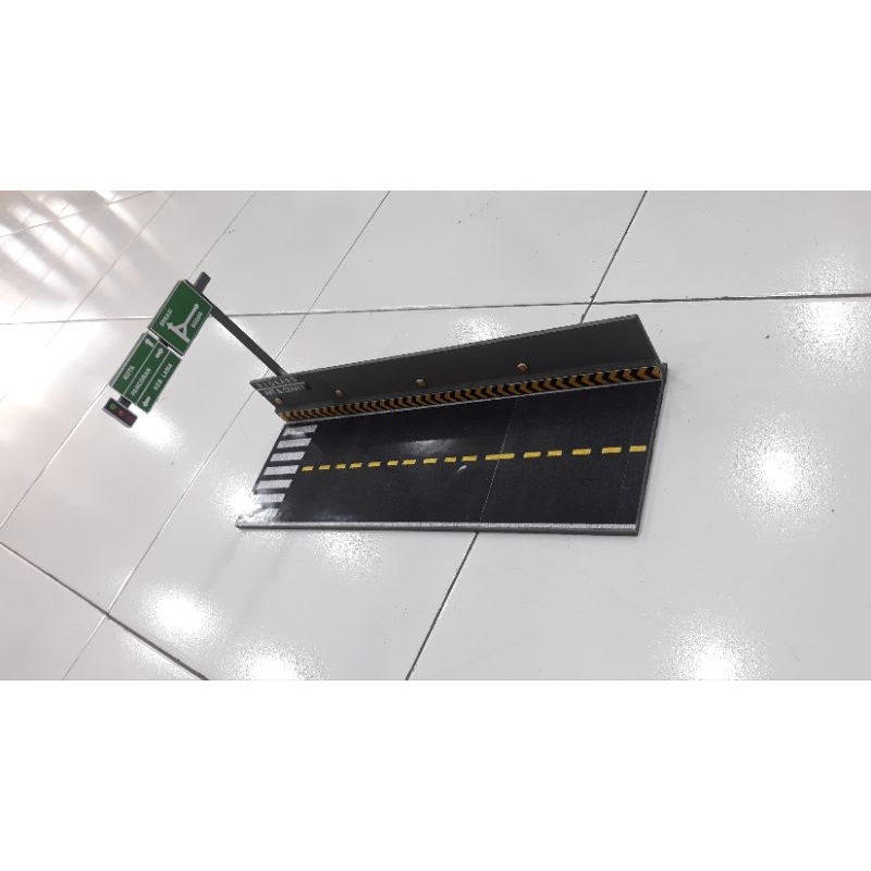 DIORAMA JALAN RAYA MINIATUR BUS VIRAL