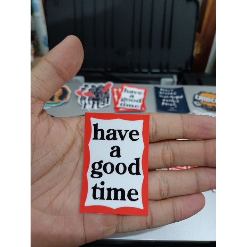 

STIKER SKENA/KALCER/BAND Have A Good Time , vinyl premium anti air ,serbaguna untuk helm,laptop,tumbler,dan benda-benda kalcermu lainnya.