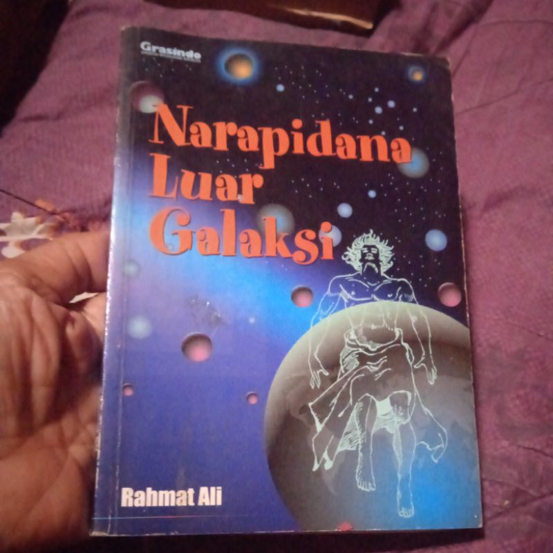 buku Narapidana Luar Galaksi, novel fiksi ilmiah, buku original