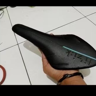 Sadel Fizik Arione Carbon