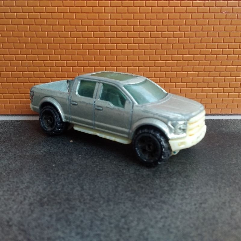Hot Wheels 15 Ford F-150 Loose