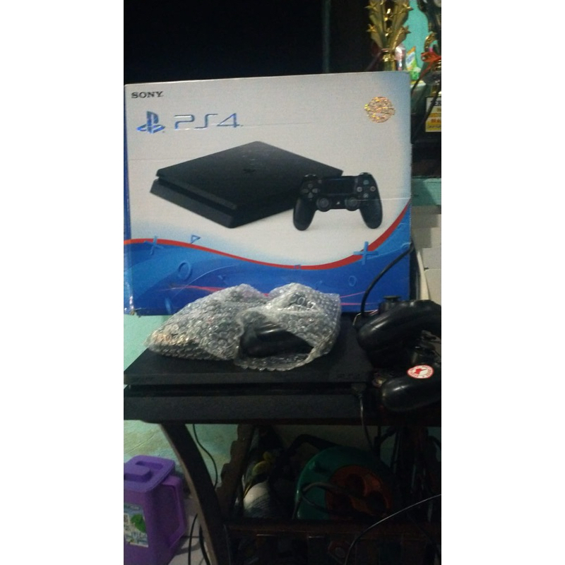 ps4 slim hen 1TB