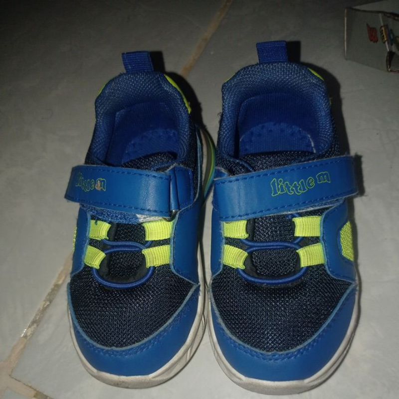 Preloved - Sepatu Bayi Little M ukuran 22