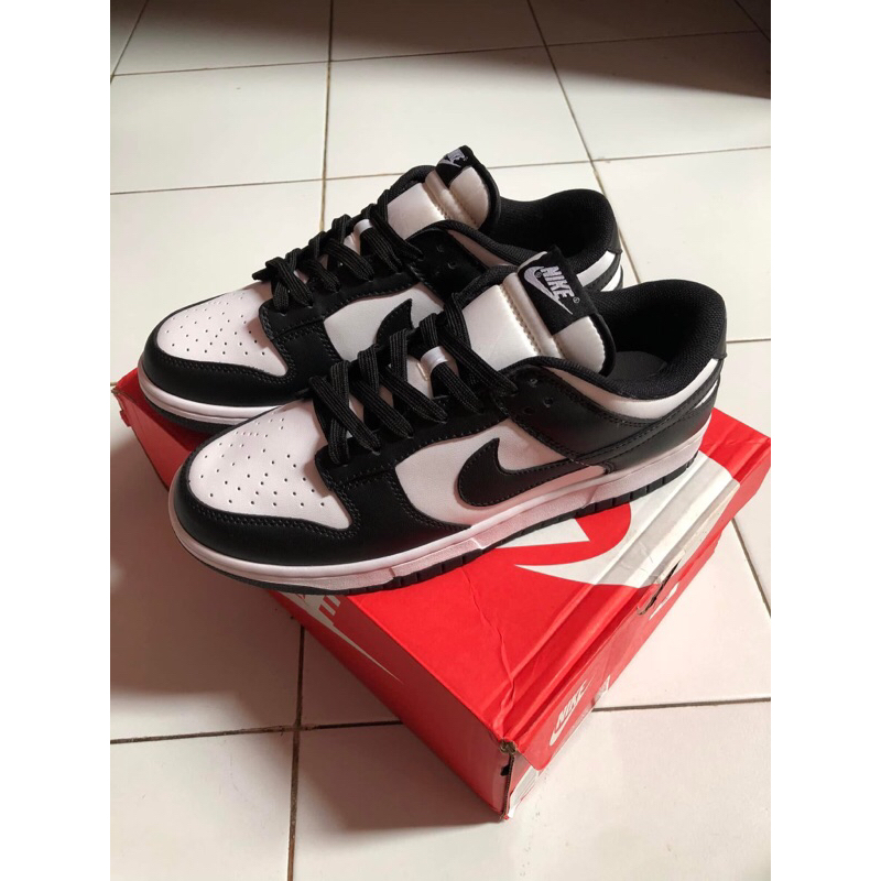 Nike Dunk Panda low