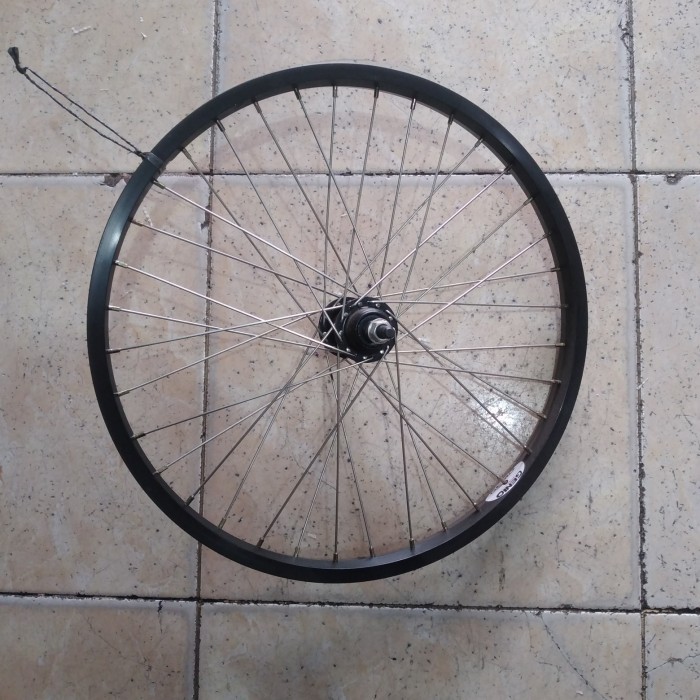 Velg sepeda 20 inch wheelset bahan alloy alluminium buat sepeda bmx mini dan lipat sudah di setel si