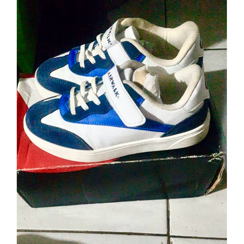 Sepatu Sekolah Anak Airwalk
