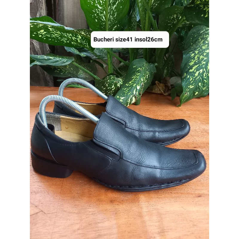 sepatu loafer pria merk bucheri original kulit size41 insol26cm