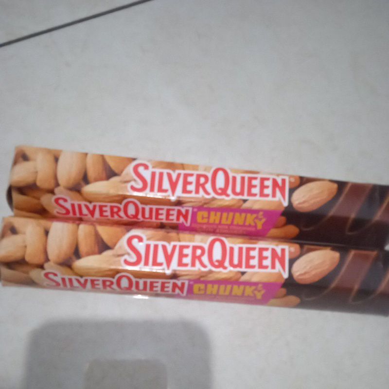Silverqueen/coklat Silverqueen/Silverqueen almond/Silverqueen cashew/Silverqueen Chunky bar almond/S