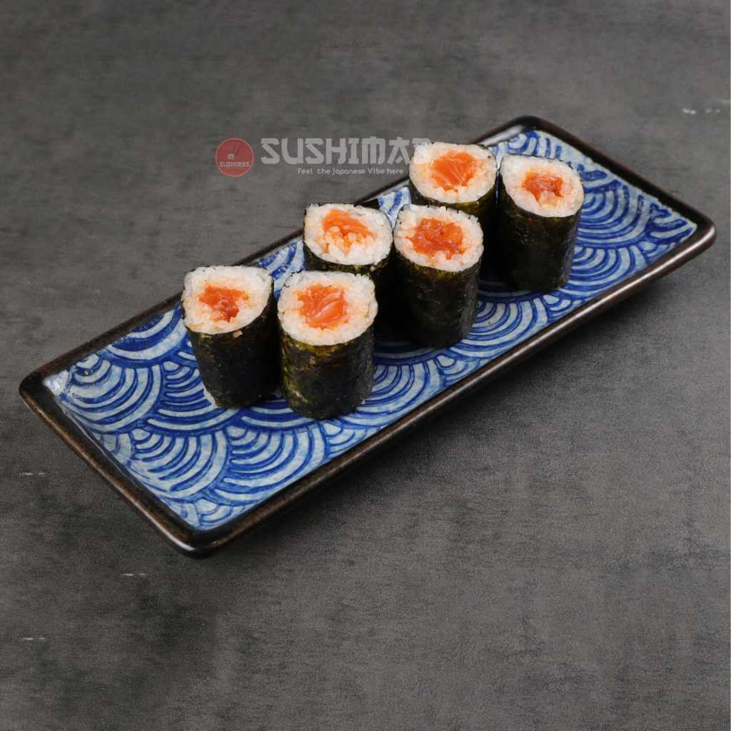 

SPICY SALMON MAKI