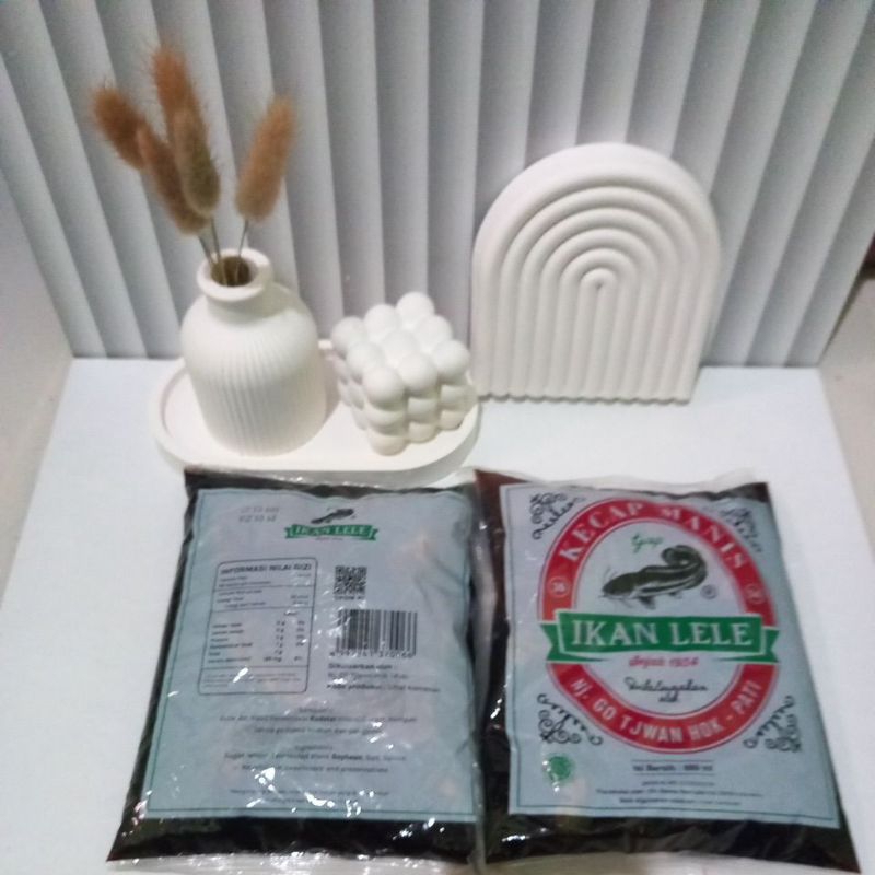 

KECAP LELE 680ML / 1KG ENAK MANIS