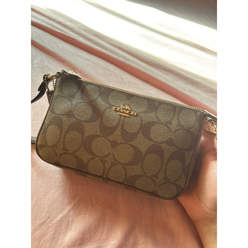 Preloved coach nolita