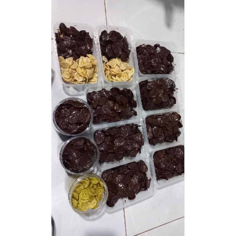 

KRIPIK PISANG COKLAT ISI 160GRAM