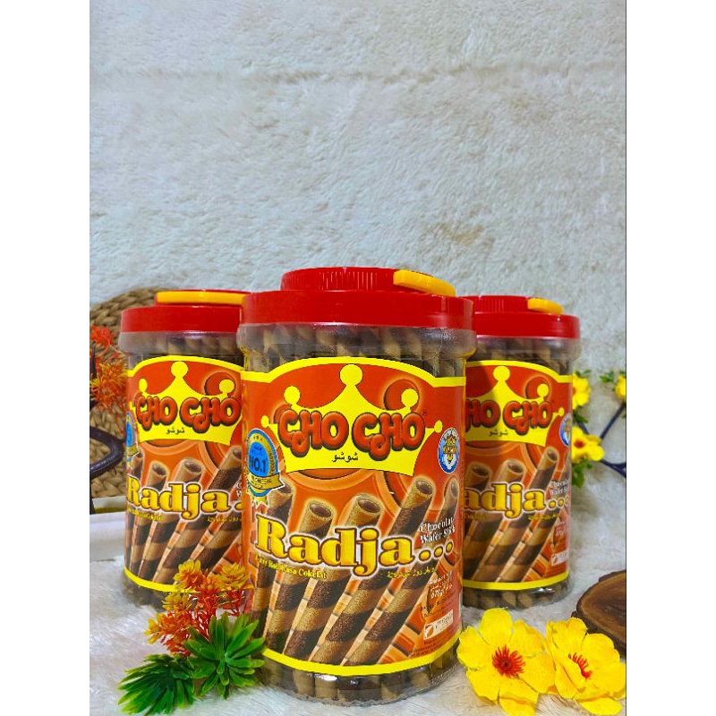 

PROMO Radja Chocho Wafer Roll 670gram Astor