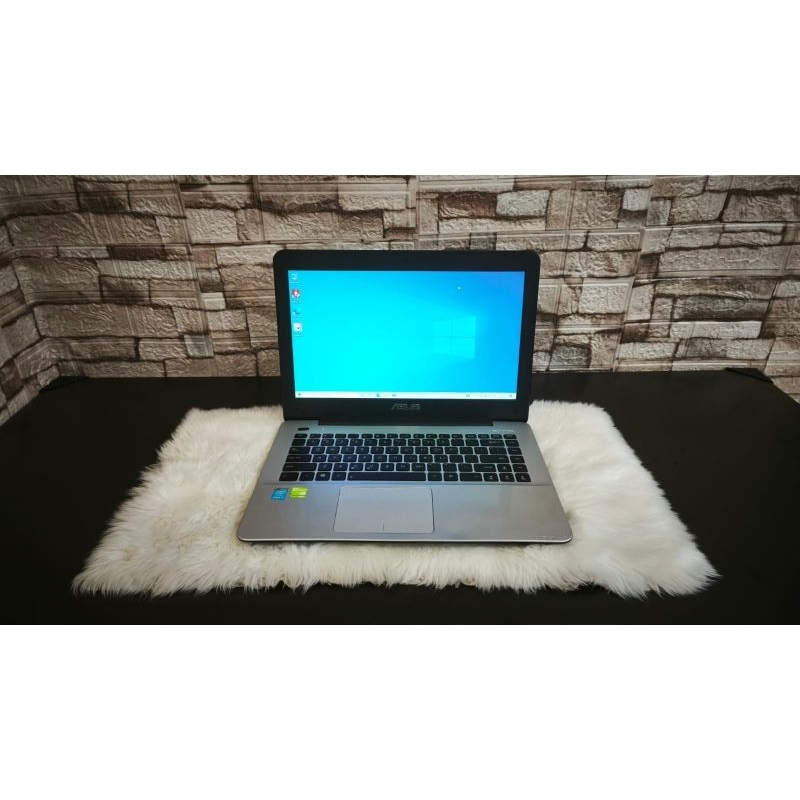 Laptop Asus X455L Ram 8gb SSD 256gb core i5 gen4 Double VGA Siap pakai