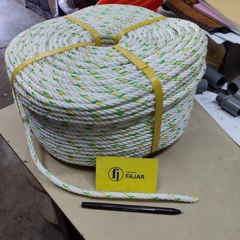 

Tali tambang plastik nylon nilon 8 mm tali jemuran ikat barang mobil truk pickup tali ternak kambing sapi