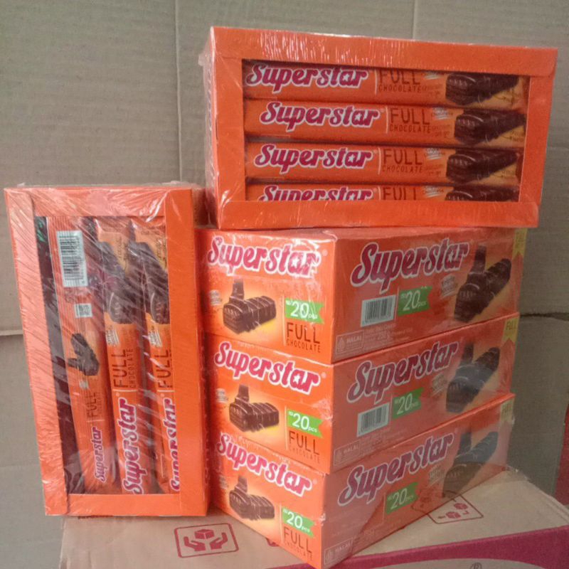 

SUPERSTAR Triple Chocolate wafer1 Box isi 20 pcs