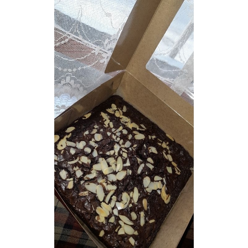 

Fudgy Brownies (20x20cm)