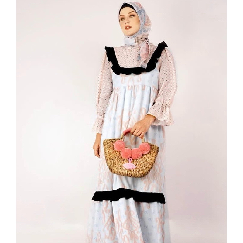 Nayara Deess Vivi Zubedi