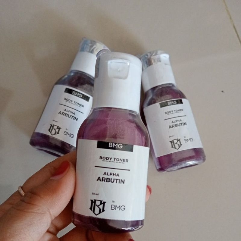 Toner badan Bmg alpha Arbutin mencerahkan kulit susah putih ori bpom