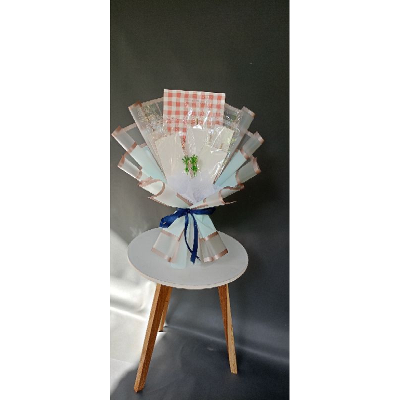 buket uang kosong isi 5 lembar kirim warna random soft ukuran M