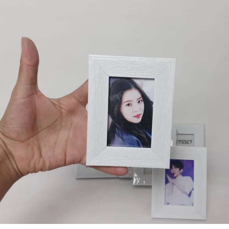 BINGKAI FOTO 2R / FRAME FOTO 2R MINIMALIS DENGAN FOTO POLAROID