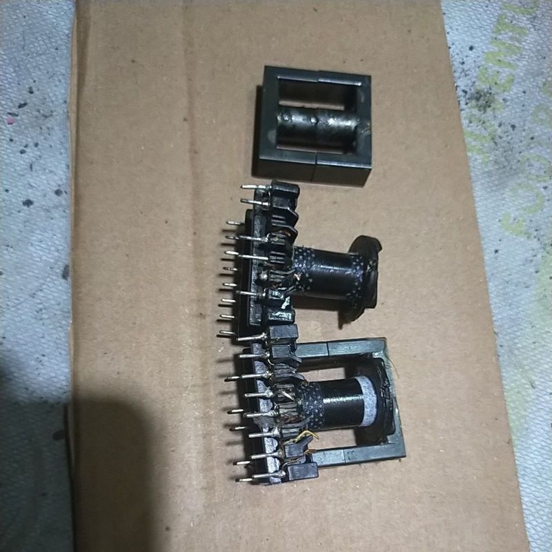 trafo ferit non gap ee35 35x35 mm tebal 1cm