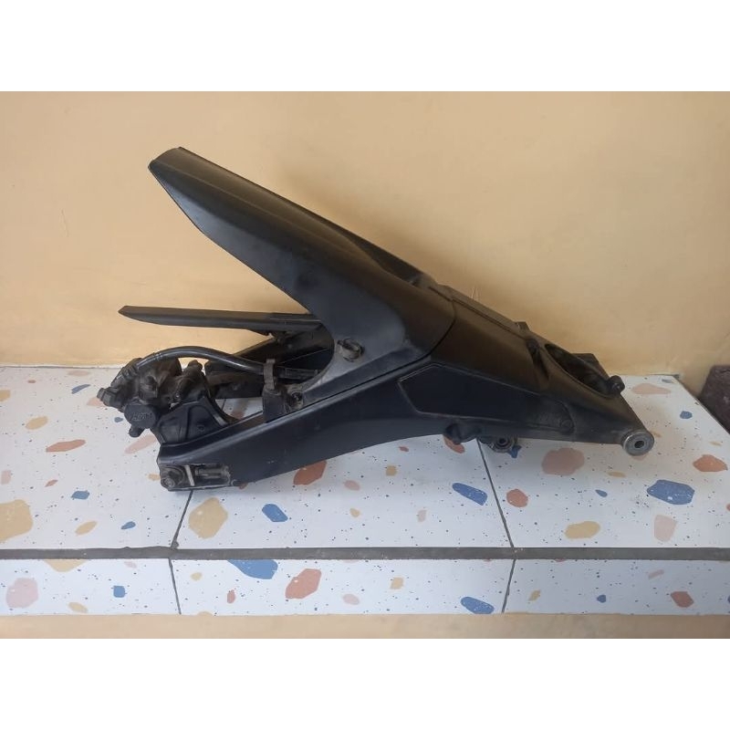 Arm original Yamaha Xabre/R15v2