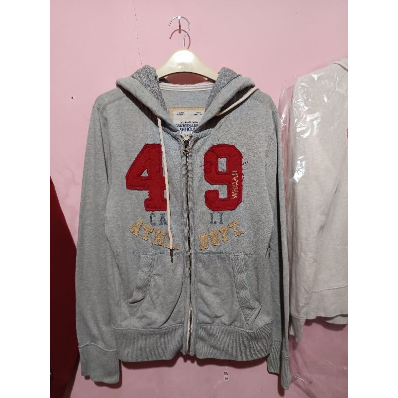Zipper hoodie who