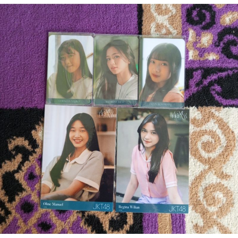 

Paket 3 PC & 2 PP Kalender Jkt48