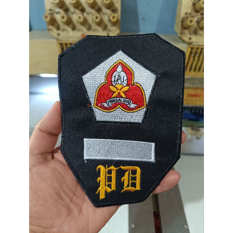 PERISAI DIRI TINGKATAN  BET/BED/BADGE BORDIR