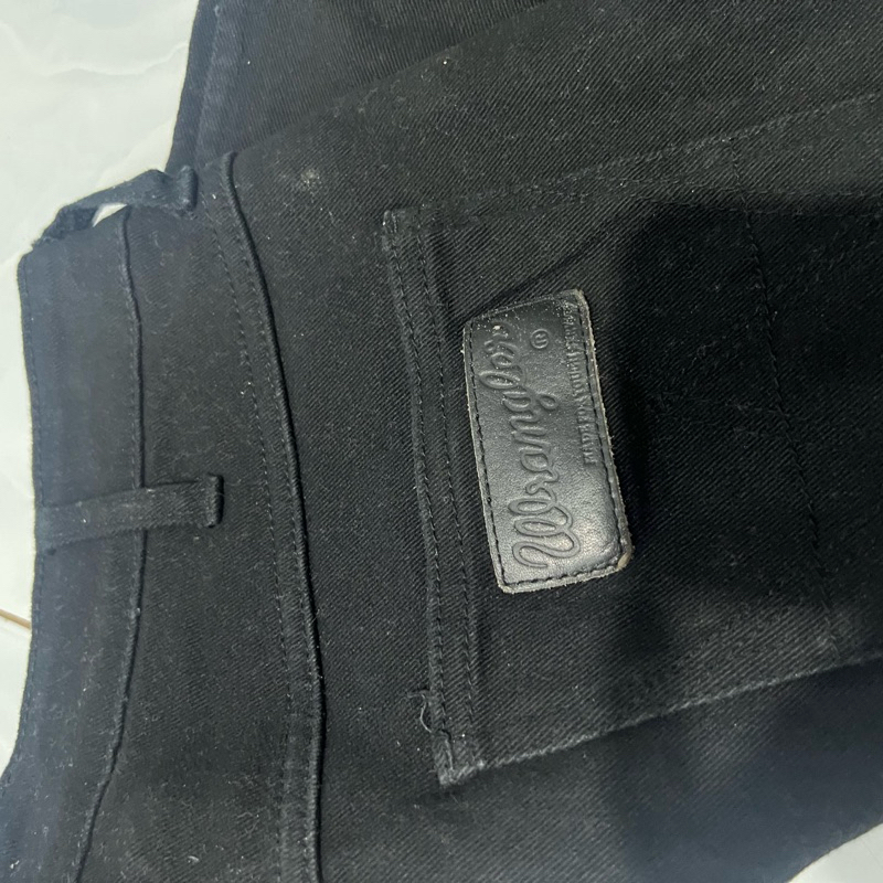 jeans wrangler vegas hitam original 100% (no minus)