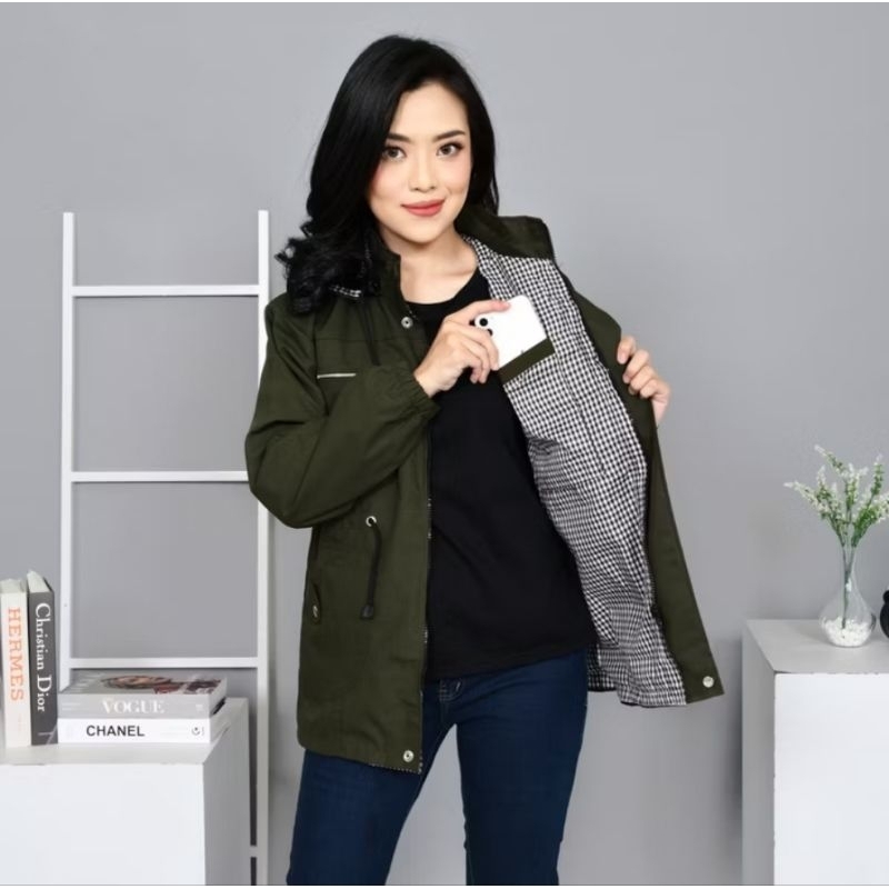 Jaket Parka Cewek Army Ukuran M Pemakaian Sekali