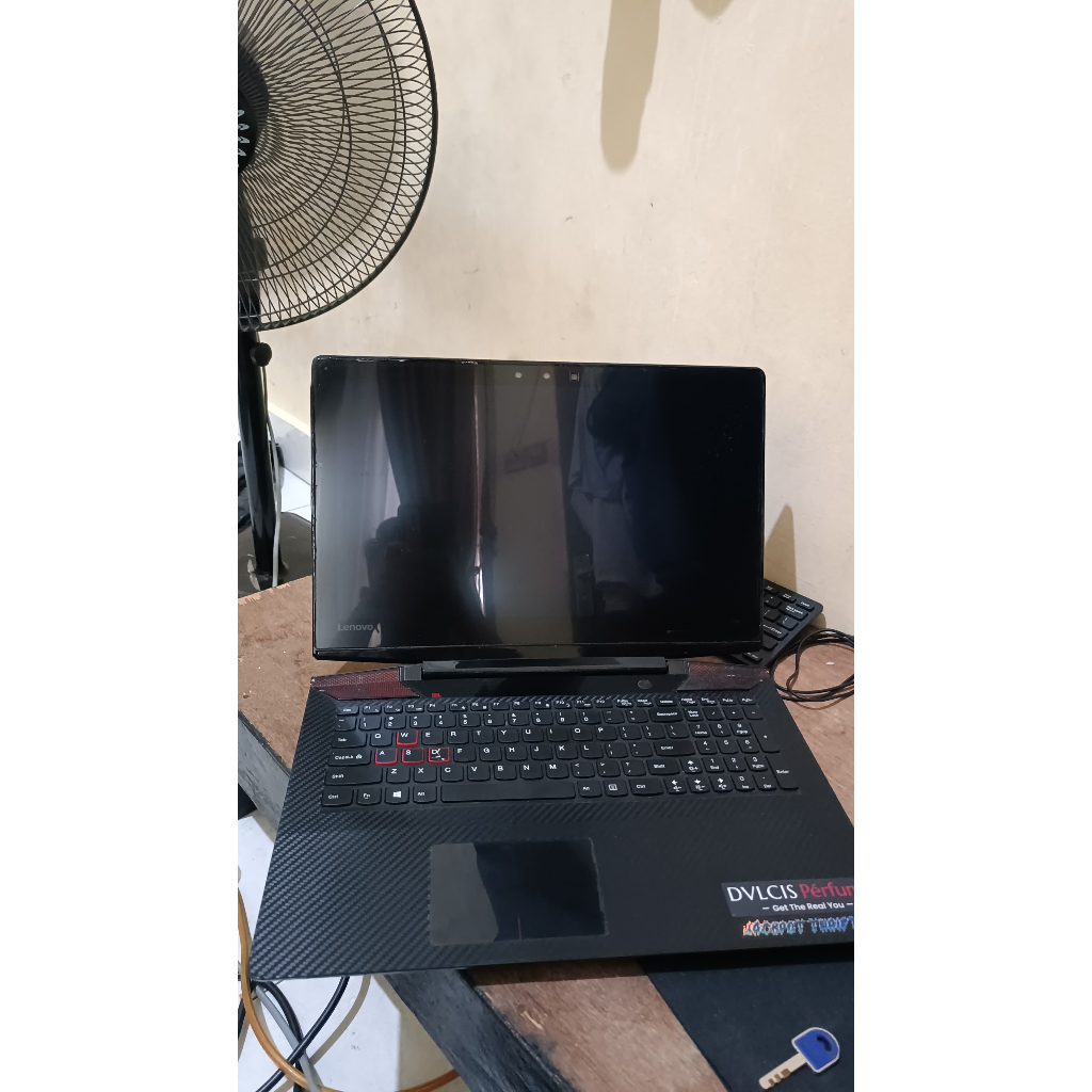 Lenovo ideapad Y700 15isk  80NV